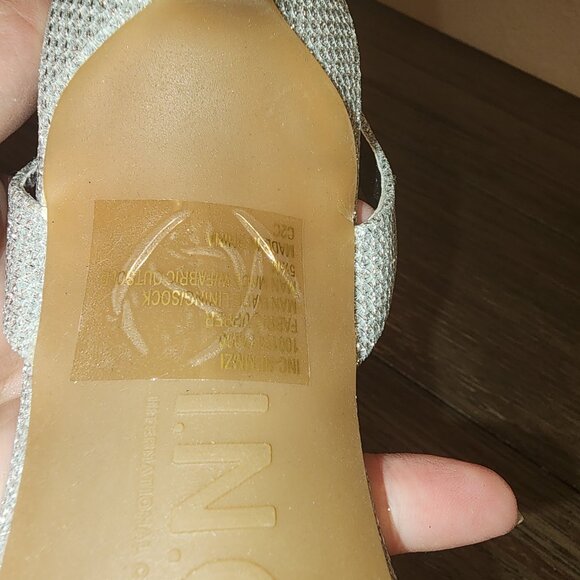 I.N.C. INTERNATIONAL CONCEPTS WOMENS NEMMZI BOW DRESS SANDALS NWT SILVER… - Picture 11 of 12